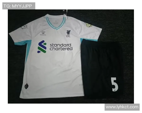 寻找足球明星球衣的销售渠道和推荐店铺信息