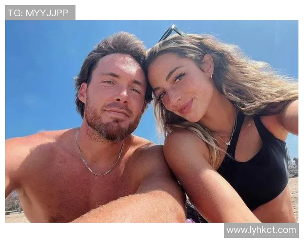 足球明星与中国女友的爱情故事揭秘深度采访分享他们的生活与梦想